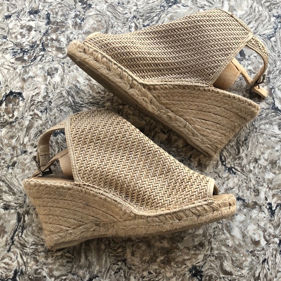Wicker Cage Peep Toe Sandal Wedges - Picture 4 of 5